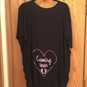 Adorable and SUUUPER comfy maternity tunic